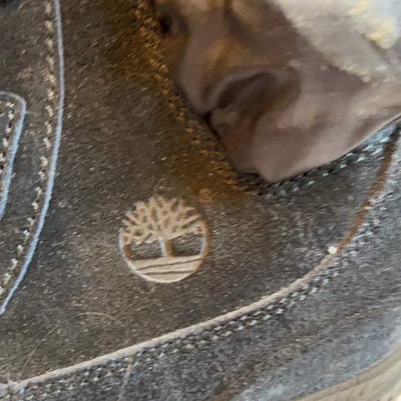 Timberland boots. Great for winter weather. Worn once. Perfect condition - Picture 5 of 6